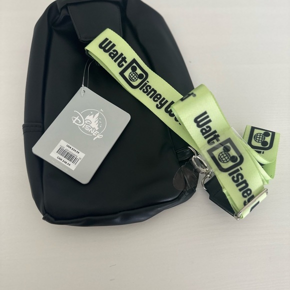 Disney World Sling bag black green NWT - Picture 2 of 4